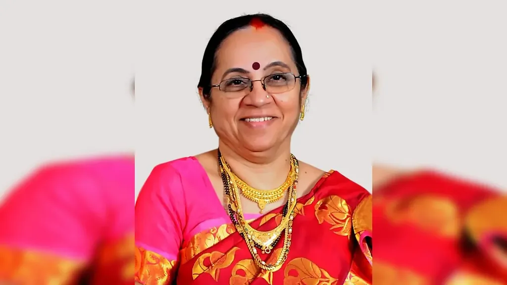 Portrait of Saroja Radhakrishnan, the late petitioner in the Kerala High Court breast cancer drug patent case.